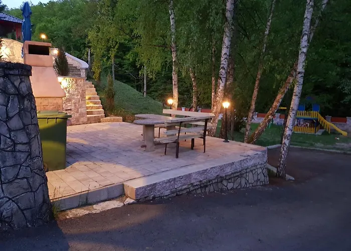 فيلة Breza Laktaši